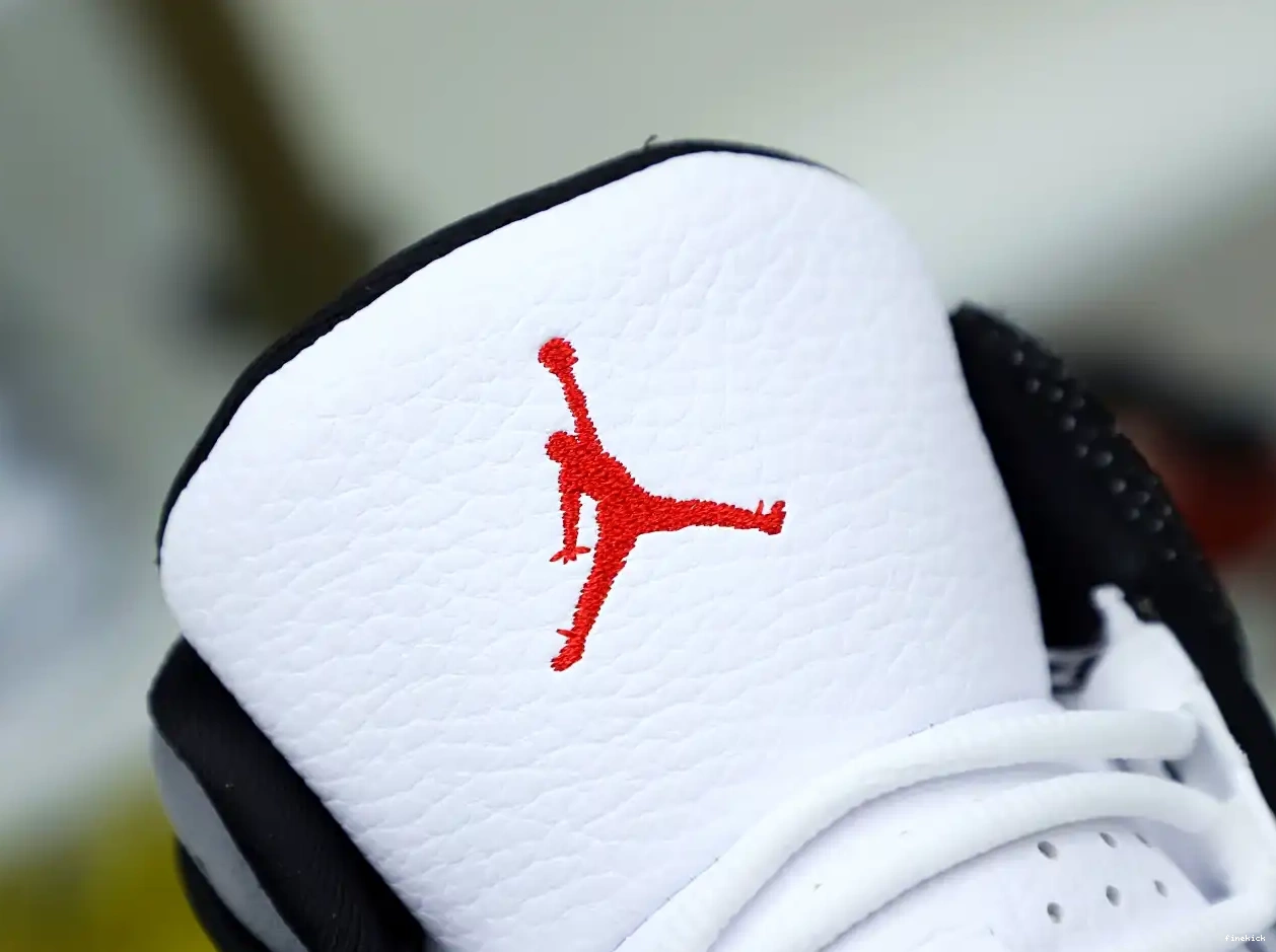 Jordan Retro 13 